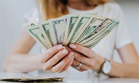 Quick cash loans, get a cash loan right now .